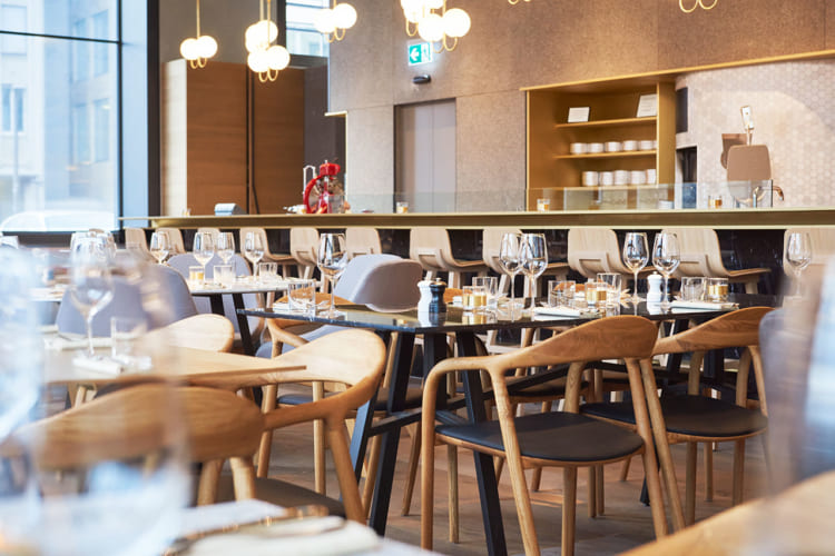 Neva chair - restaurant