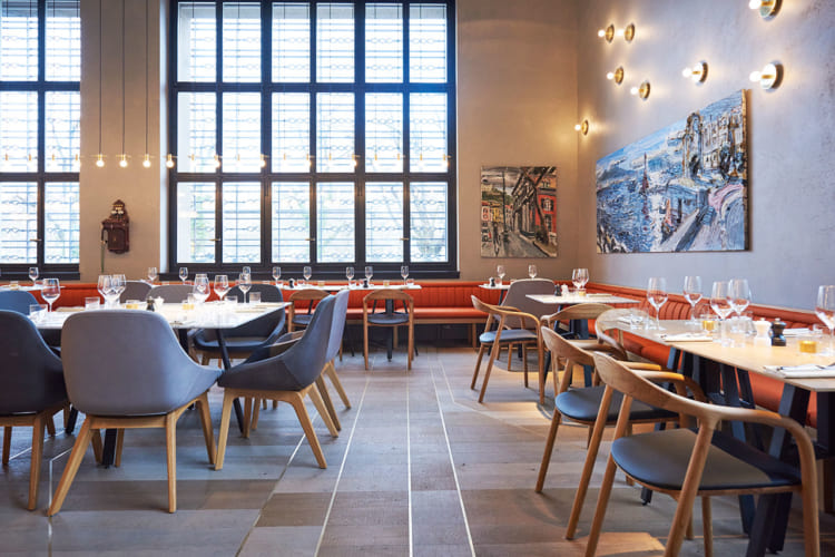 Neva chair - restaurant 3