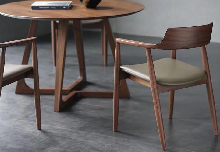 Elahi Chair